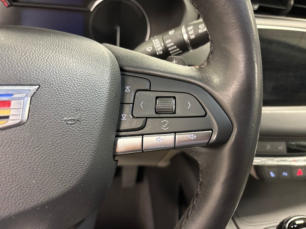 2022 Cadillac XT4 Luxury photo 10