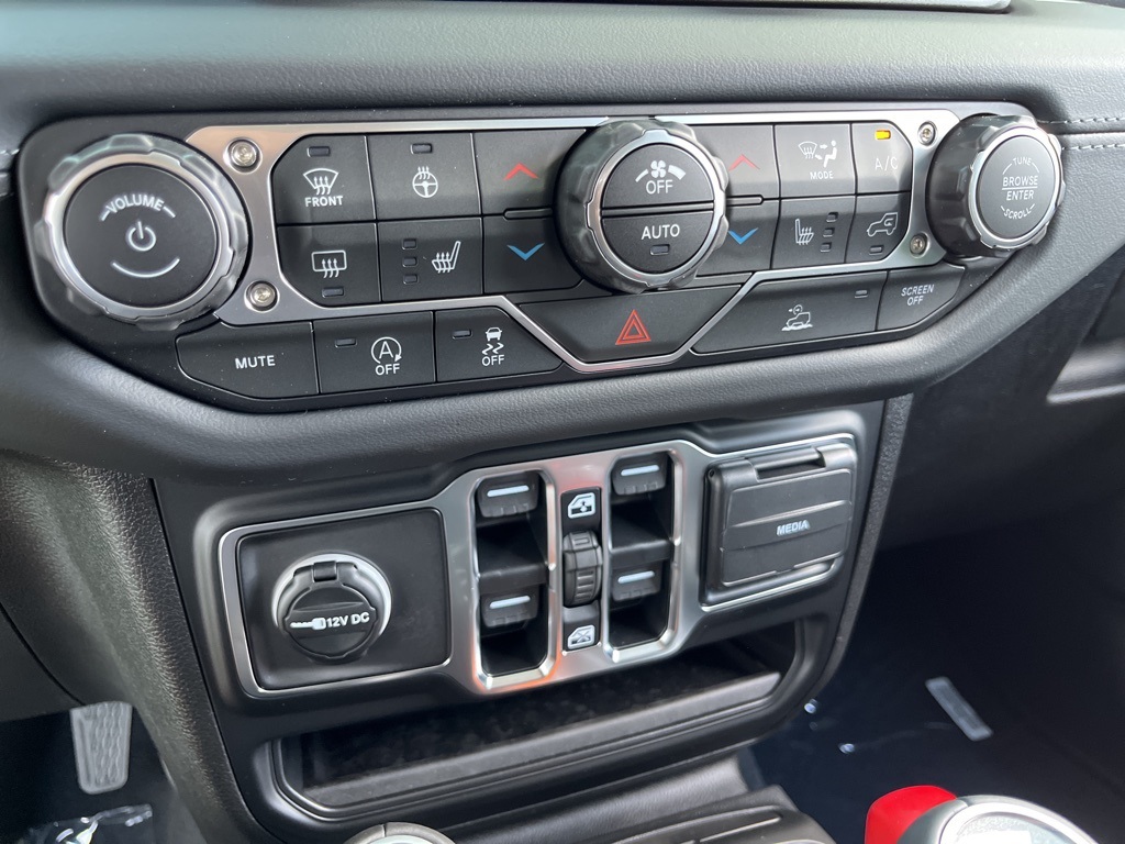 2025 Jeep Gladiator Sport photo 39