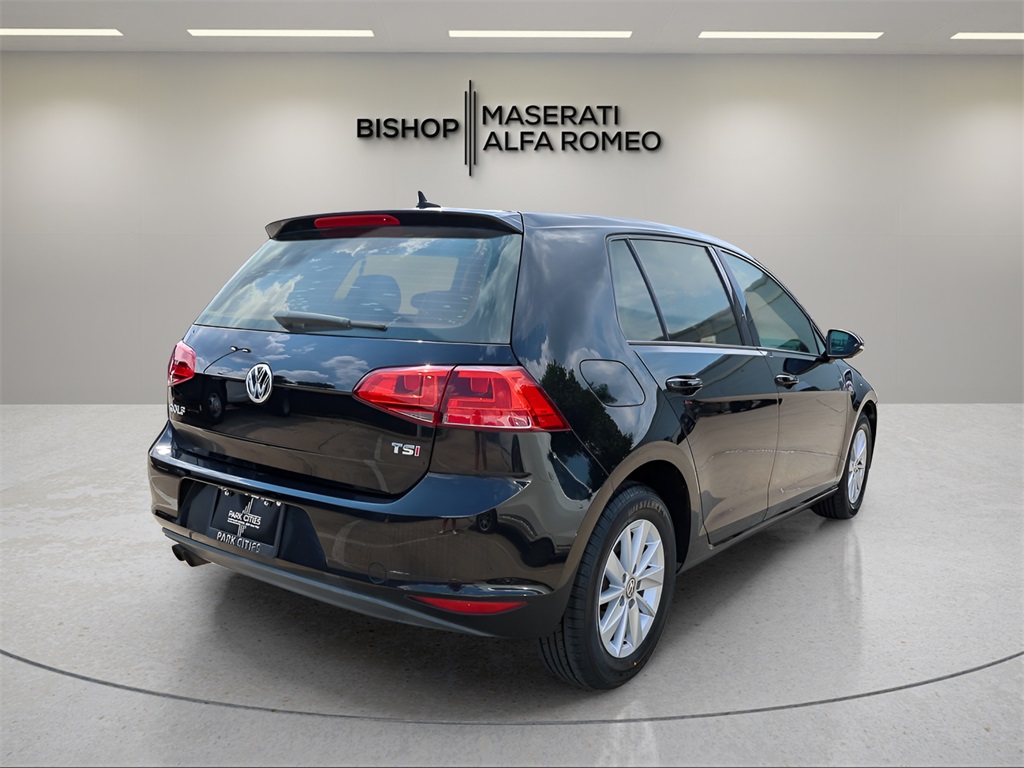 2017 Volkswagen Golf Wolfsburg Edition photo 3