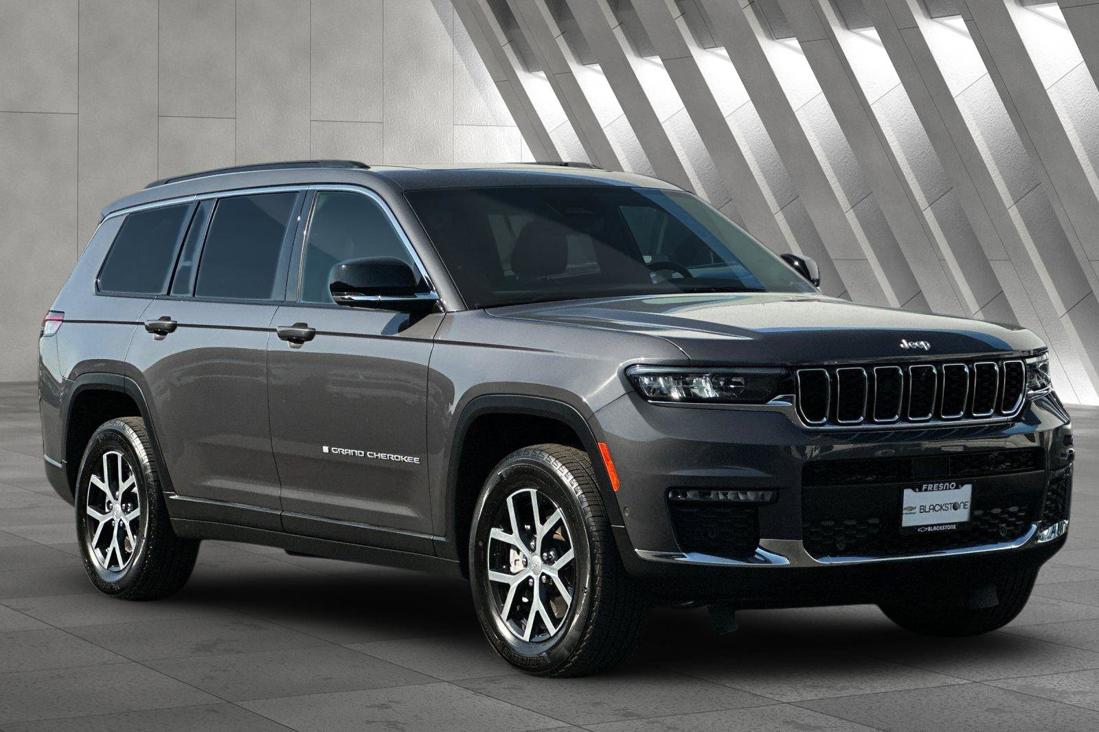 2024 Jeep Grand Cherokee L Limited's photo
