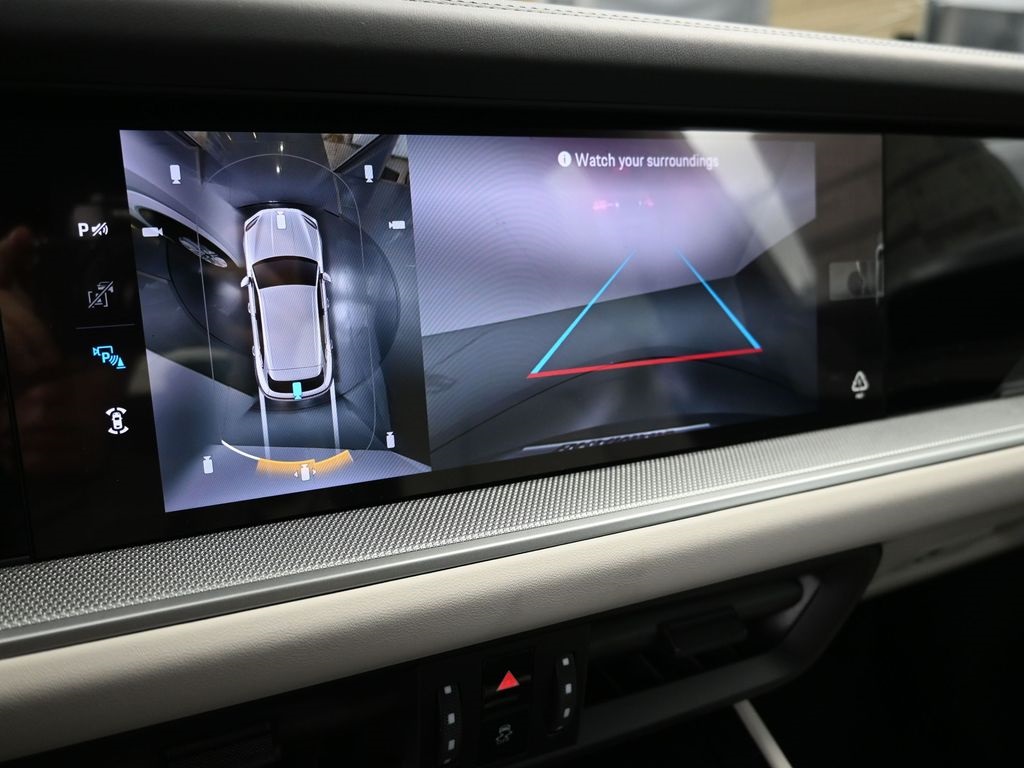 2026 Porsche Cayenne photo 20