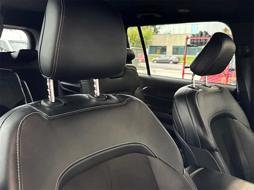 2023 Jeep Grand Cherokee Altitude photo 3