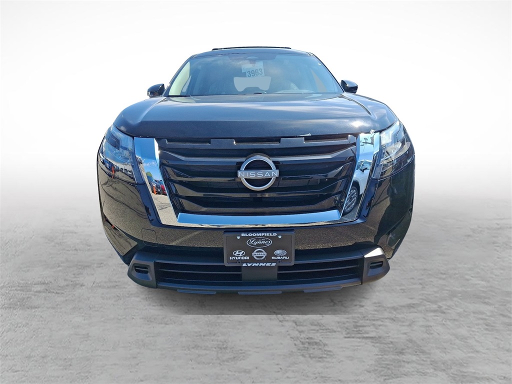 2026 Nissan Rogue SV photo 2