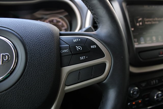2017 Jeep Cherokee Limited photo 8