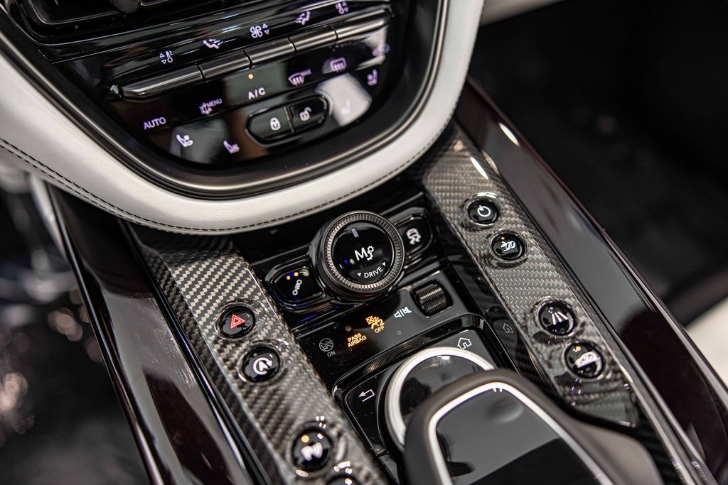 2023 ASTON MARTIN DBX - Image 32
