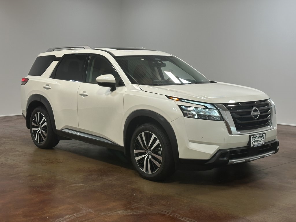 2024 Nissan Pathfinder Platinum photo 22