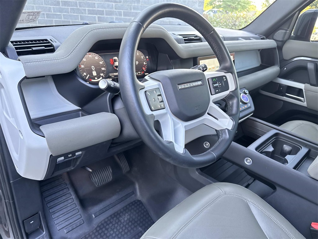 2023 Land Rover Defender 110 S photo 20