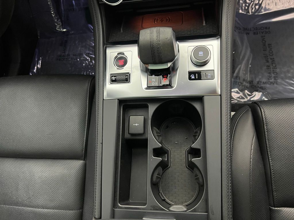 2022 Jaguar F-PACE P250 S photo 12