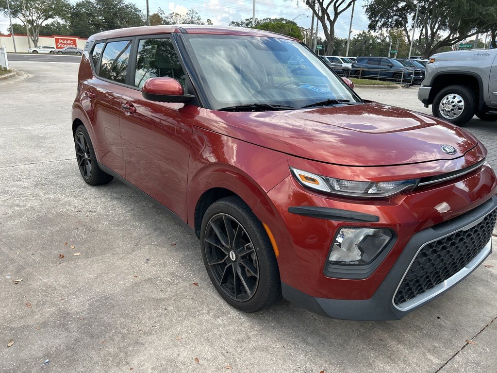 2021 Kia Soul LX's photo