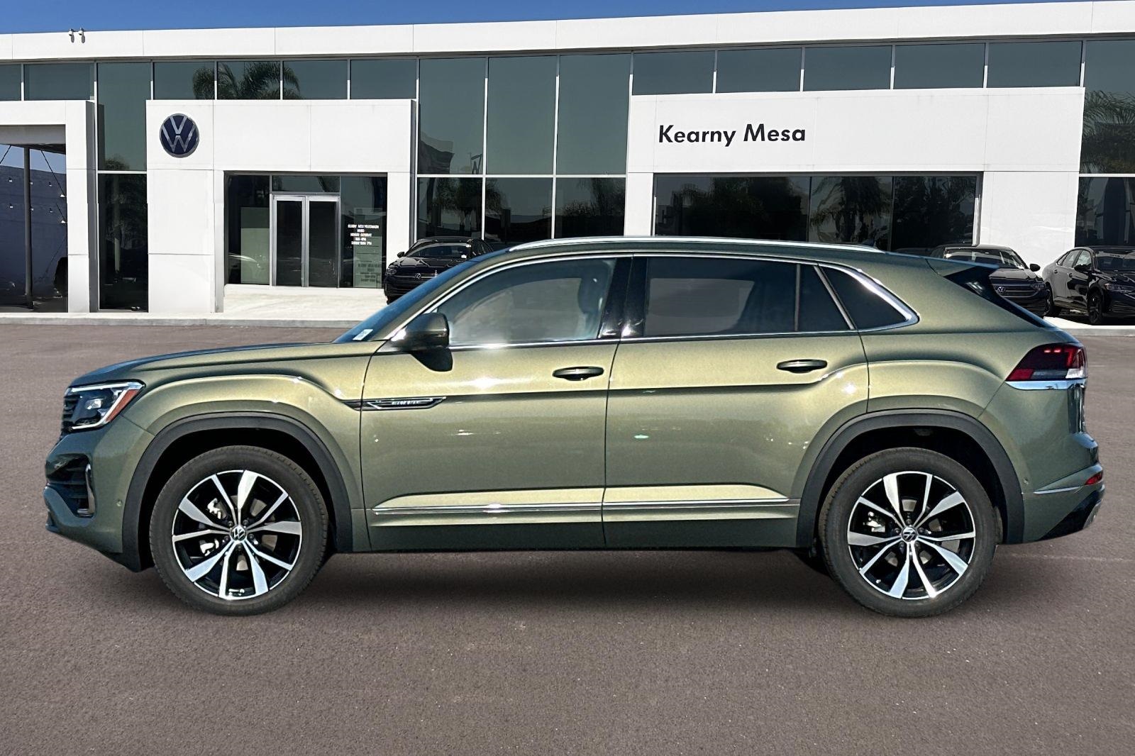 2026 Volkswagen Atlas Cross Sport SEL Premium R-Line photo 7