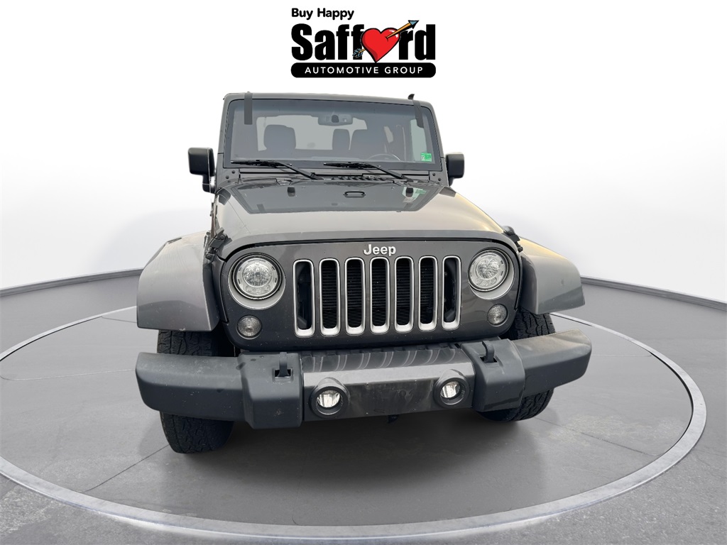 2017 Jeep Wrangler Sahara photo 2