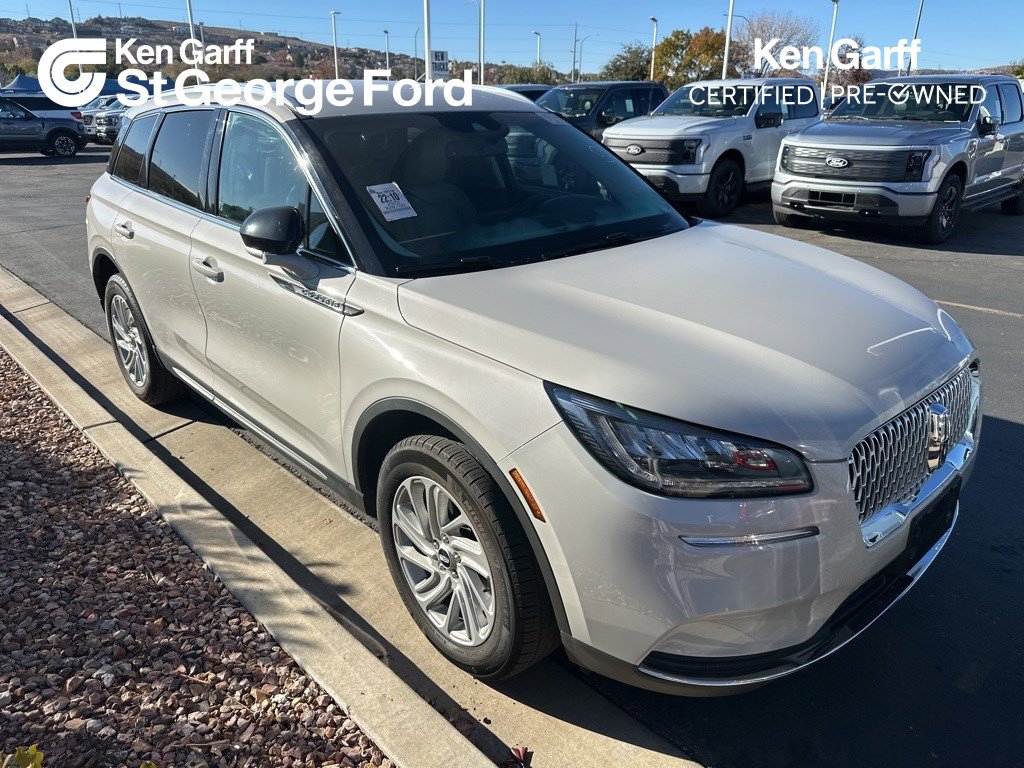 2022 Lincoln Corsair Base's photo