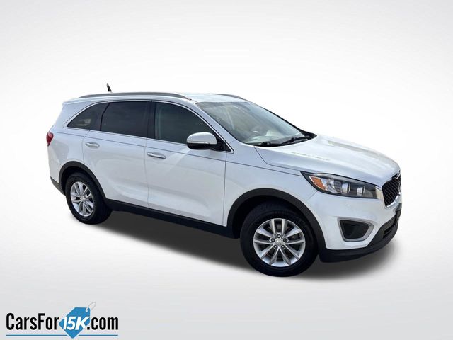 2017 Kia Sorento LX's photo