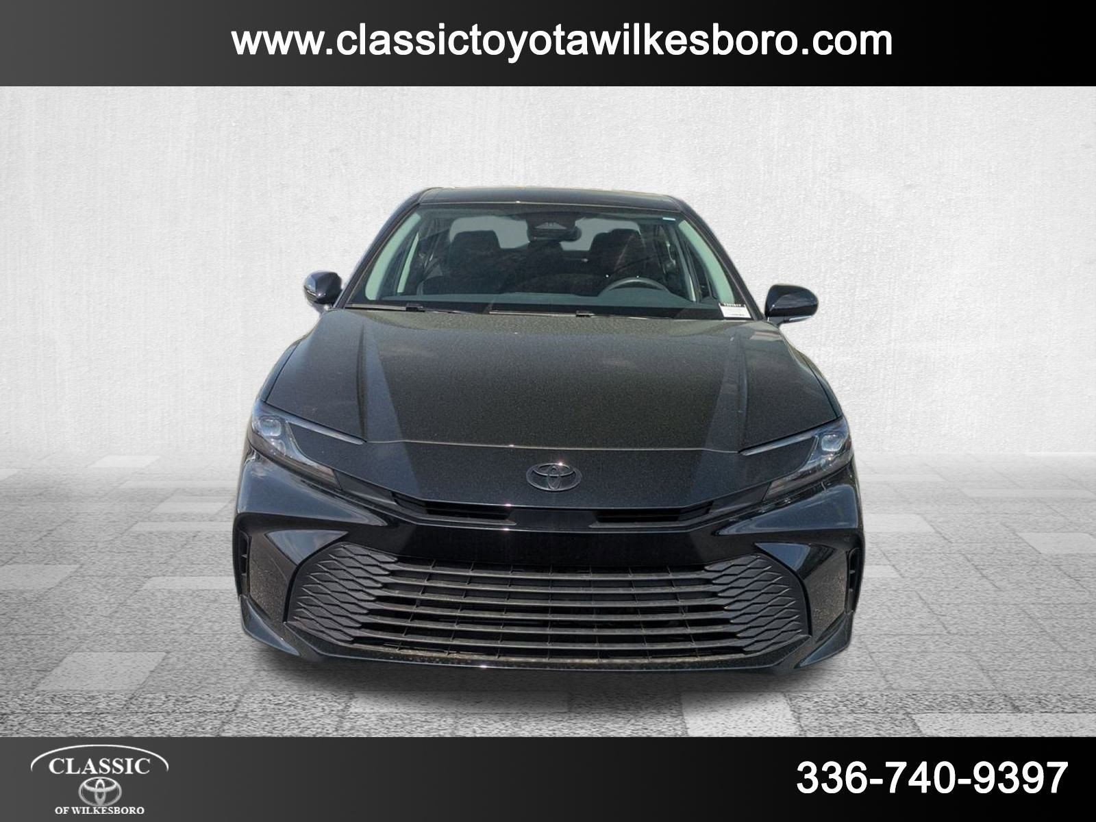 2025 Toyota Camry LE photo 2