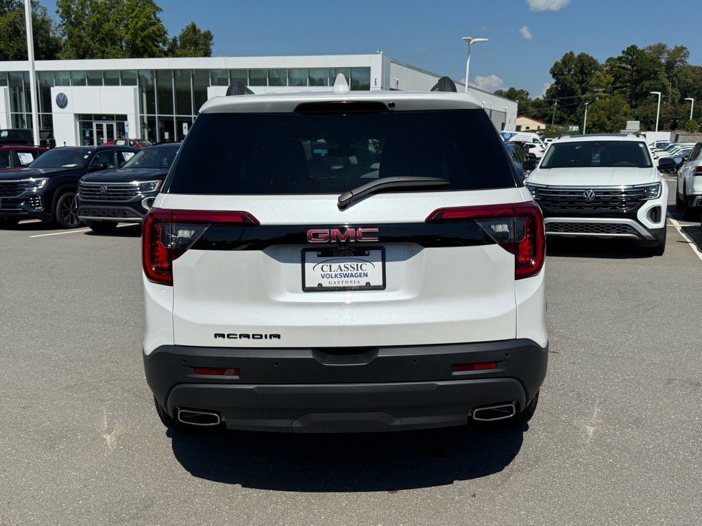 2023 Gmc Acadia SLT Elevation photo 19