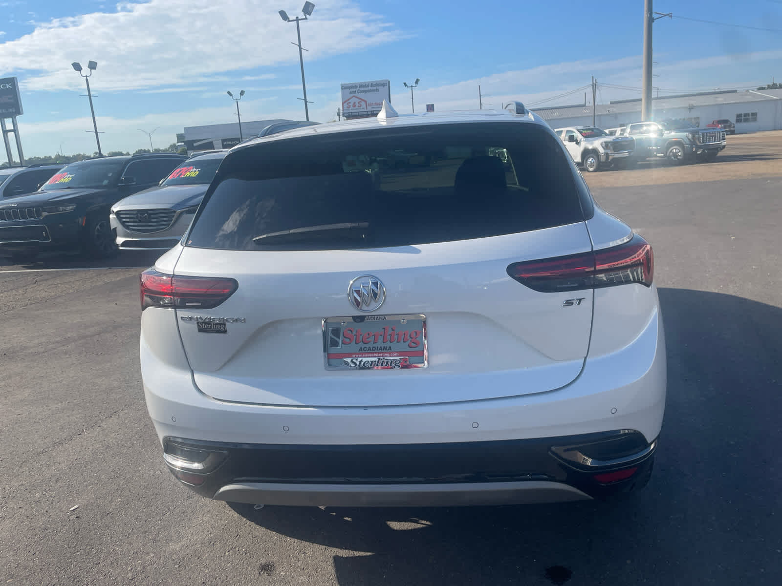 2023 Buick Envision Essence photo 6