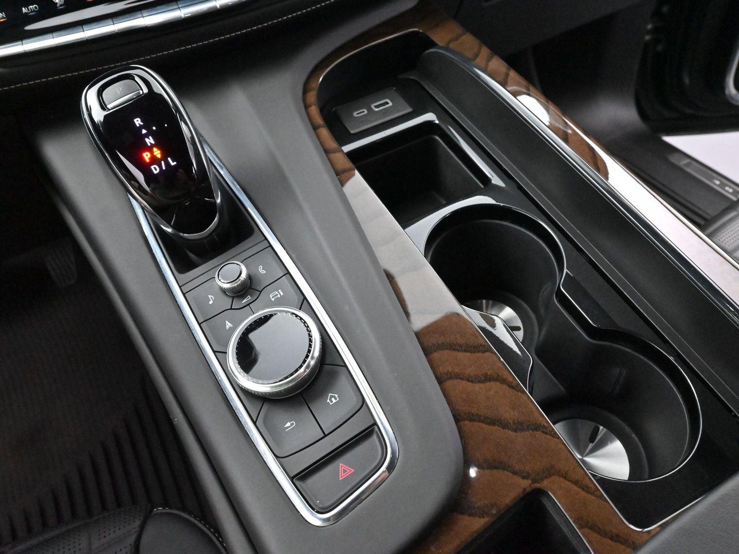2023 Cadillac Escalade ESV Sport Platinum photo 26