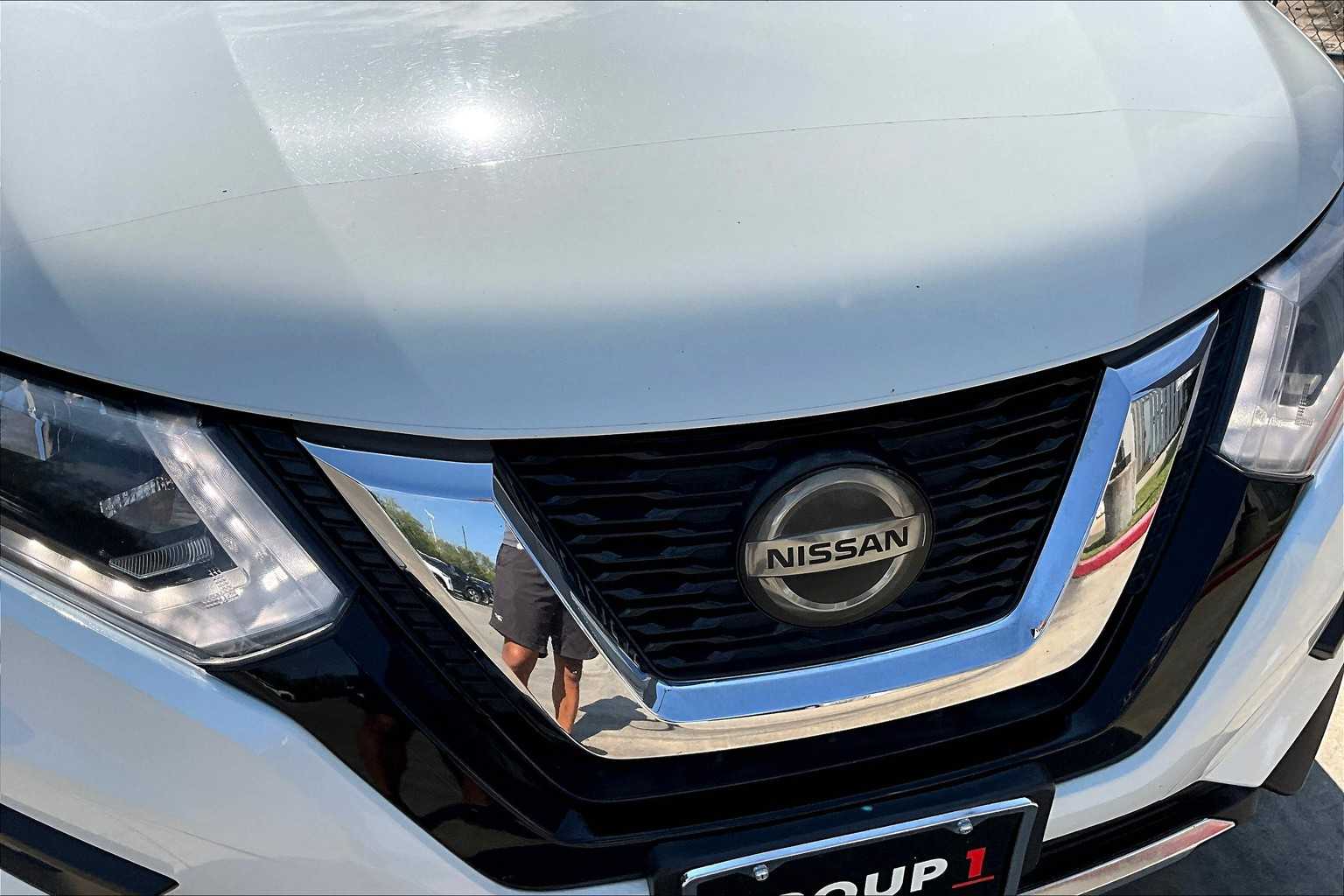 2018 Nissan Rogue S photo 27