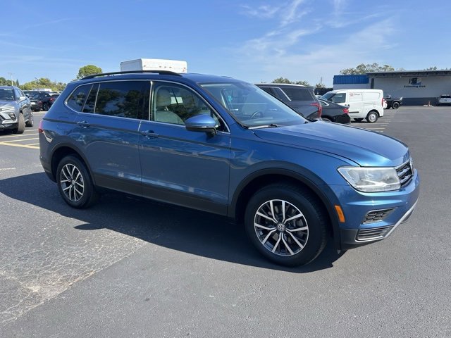 2019 Volkswagen Tiguan SE's photo