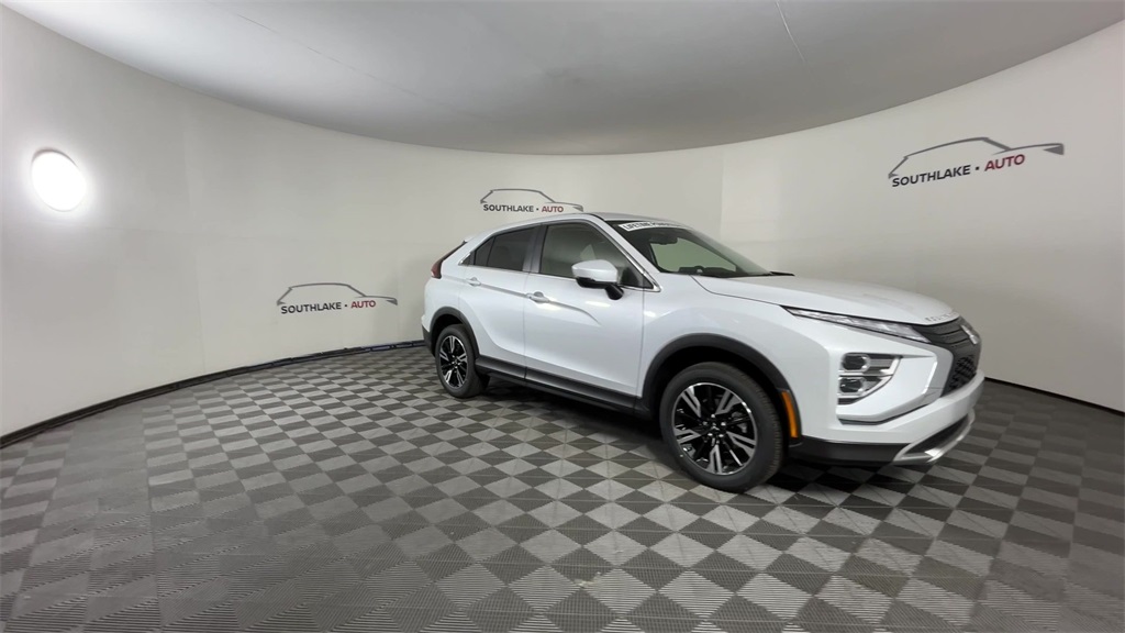 2025 Mitsubishi Eclipse Cross SE photo 2