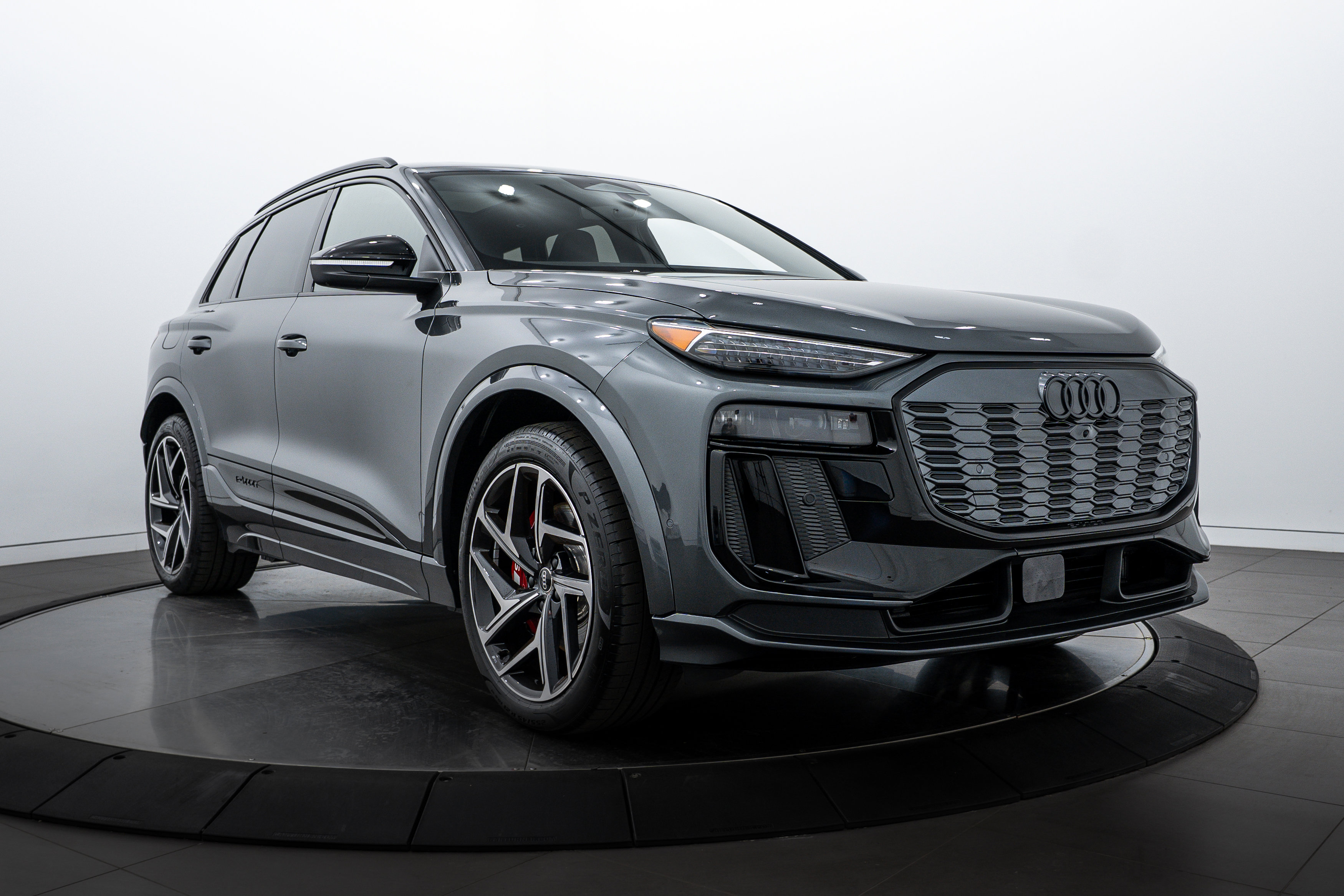 Used 2025 Audi SQ6 e-tron Prestige with VIN WA135BGF8SA003126 for sale in Highland Park, IL