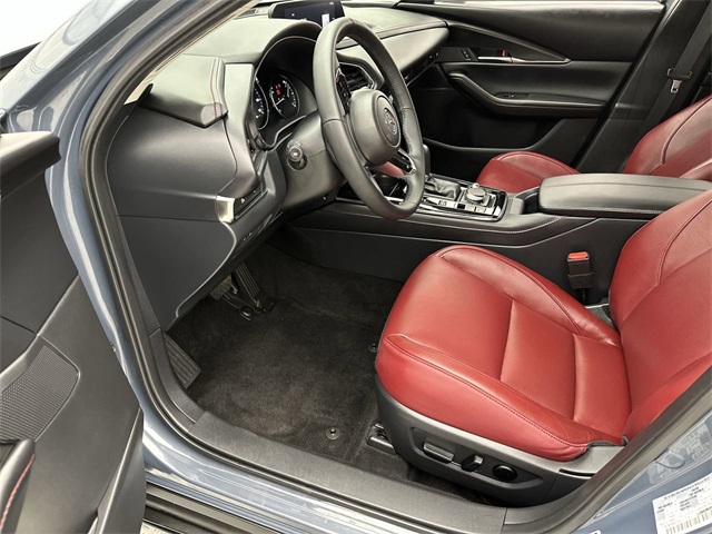 2025 Mazda CX-30 2.5 S Carbon photo 3