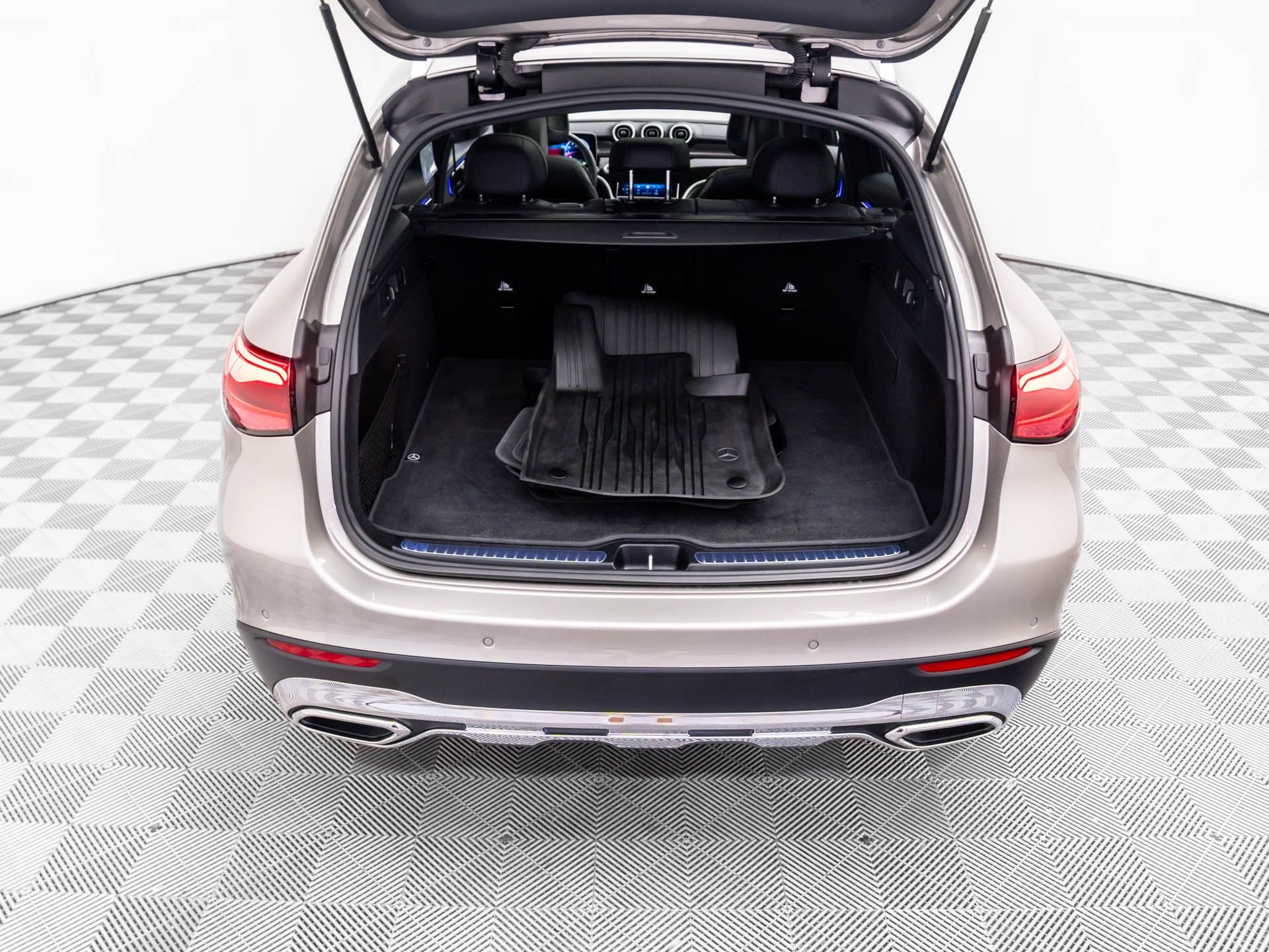 2023 Mercedes Benz GLC 300 4MATIC photo 28