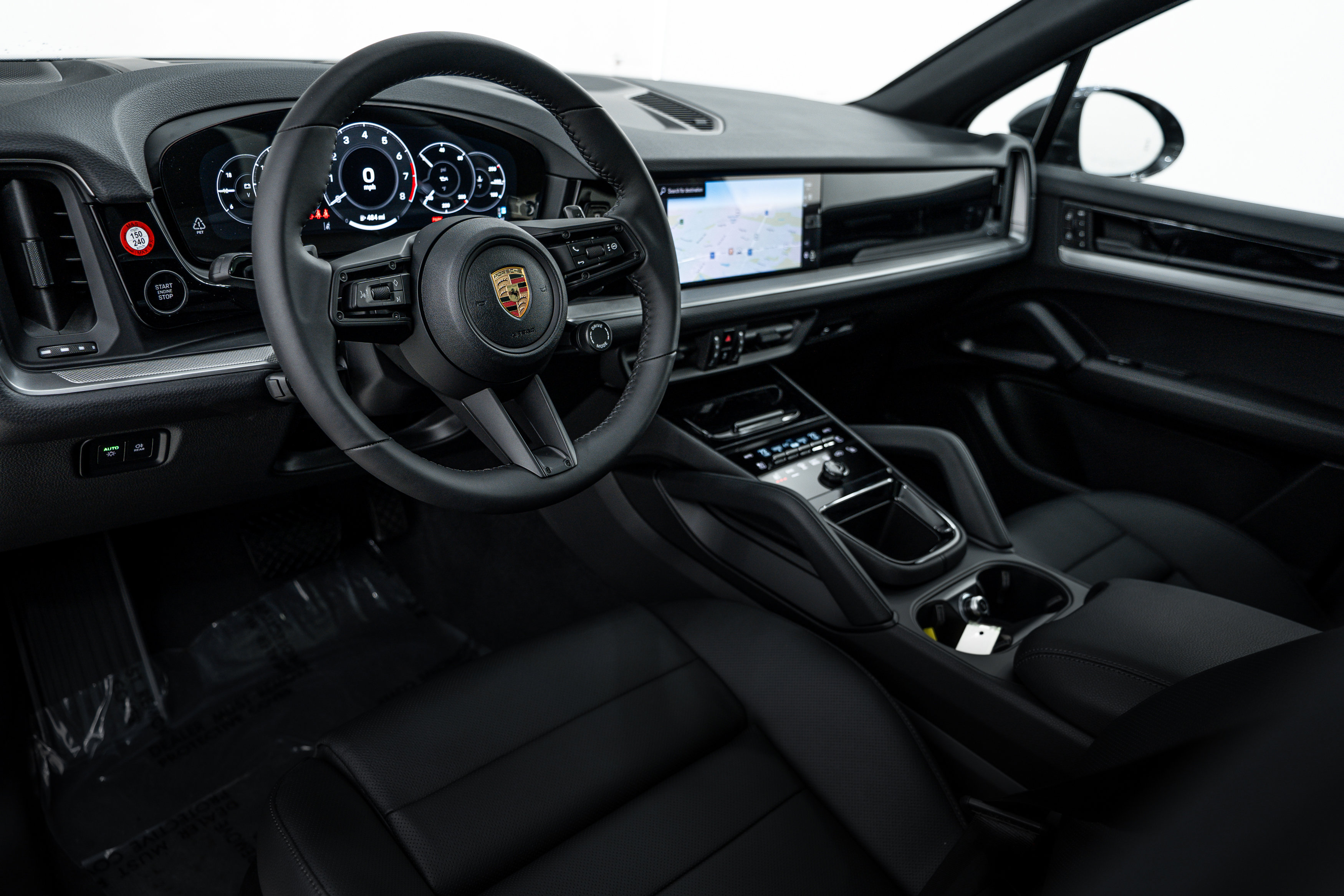 2026 Porsche Cayenne Base photo 4