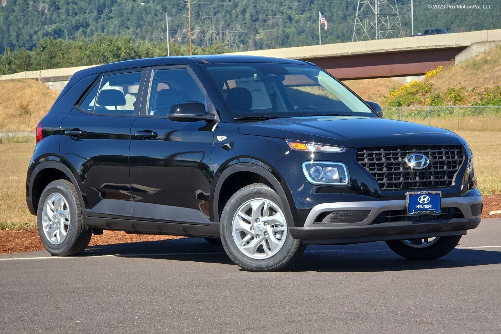 2025 Hyundai Venue SE's photo