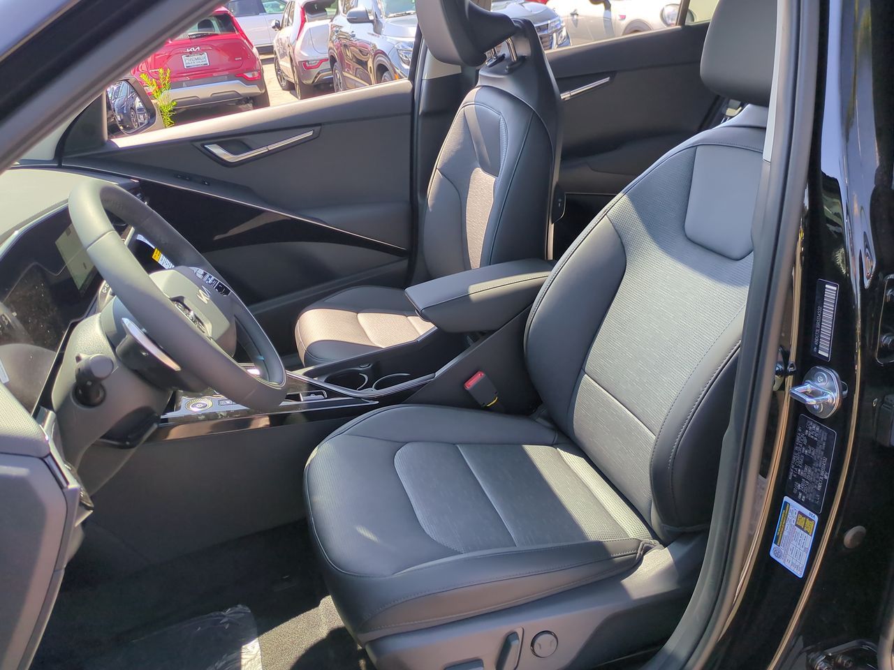 2024 Kia Niro EV Wave photo 18
