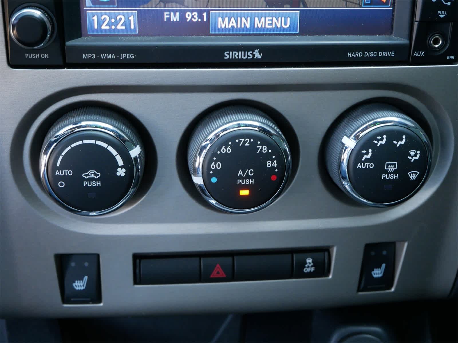 2011 Dodge Challenger SRT8 photo 14