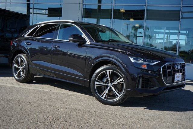 2019 Audi Q8 Premium's photo