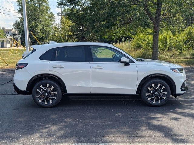2026 Honda HR-V EX-L photo 5