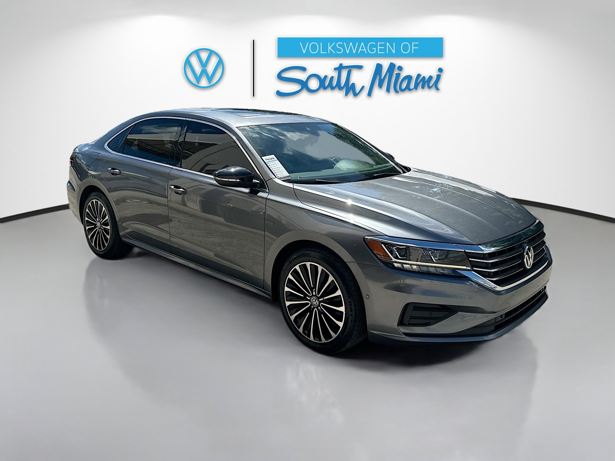 2022 Volkswagen Passat 2.0T Limited photo 3