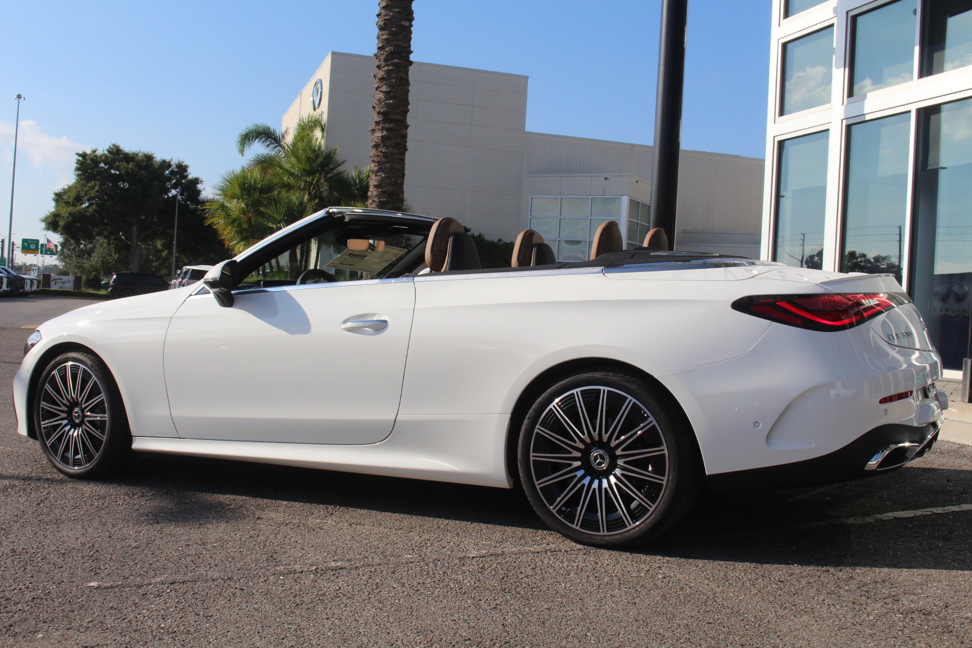 2026 Mercedes Benz CLE 300 4MATIC Cabriolet photo 4