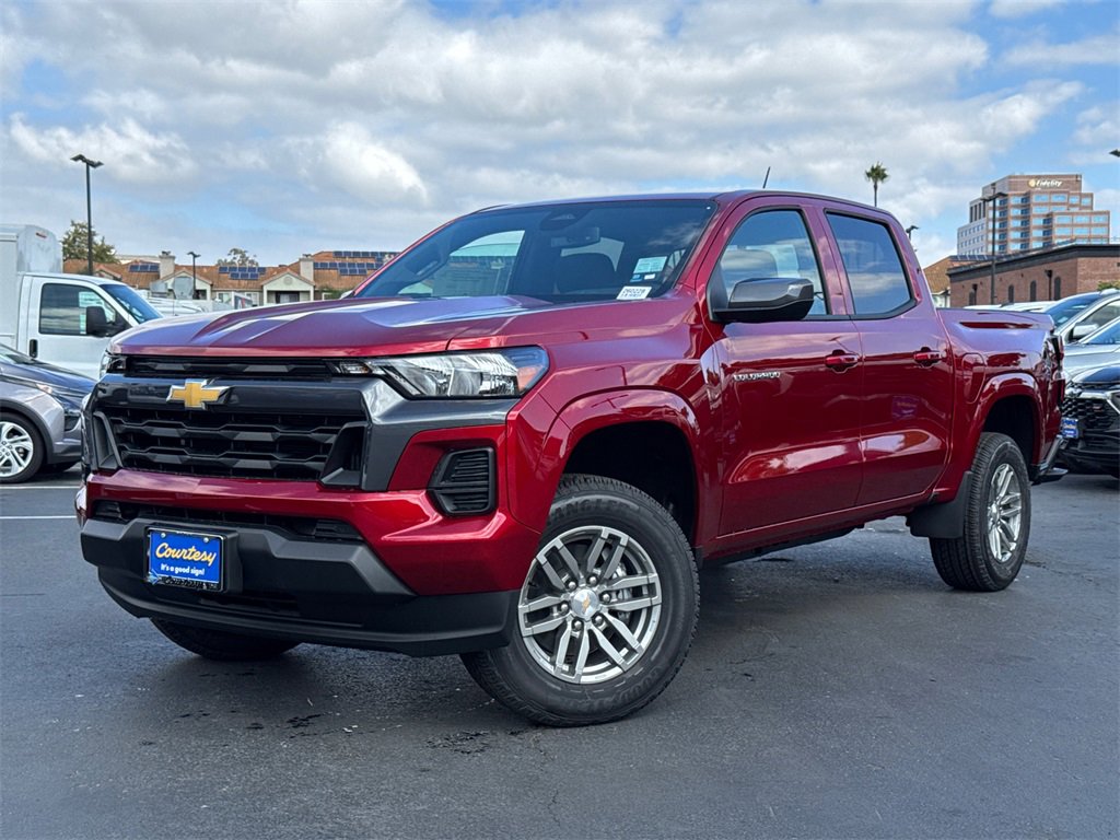 2026 Chevrolet Colorado LT photo 2