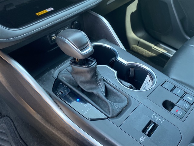 2024 Toyota Highlander XSE photo 26