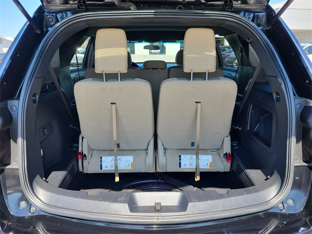 2017 Ford Explorer Base photo 4