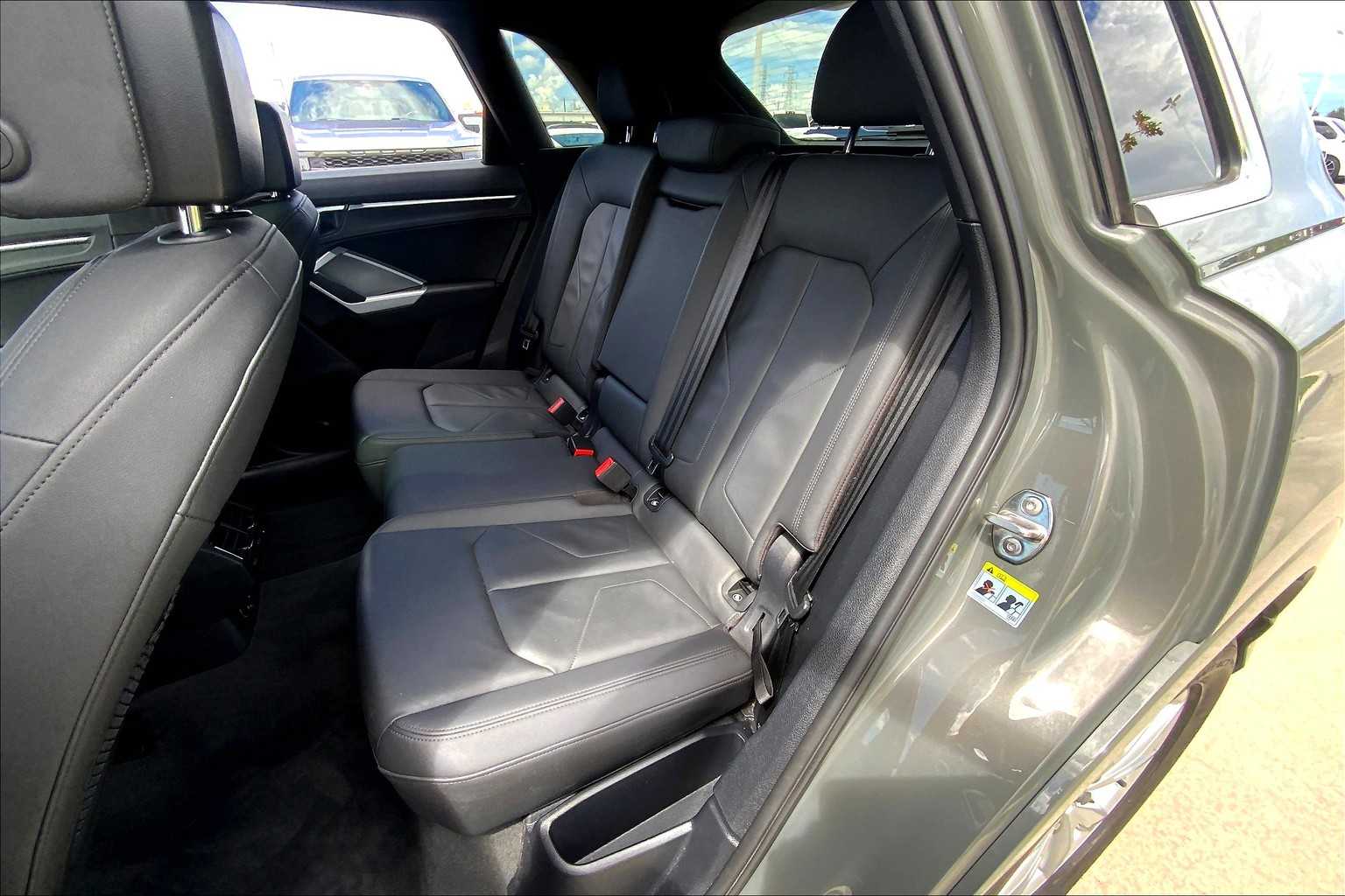2021 Audi Q3 S line Premium photo 20