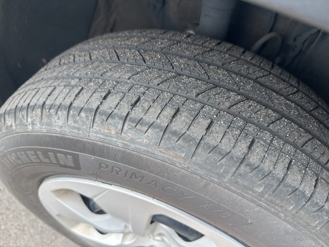 2023 Toyota RAV4 LE photo 4