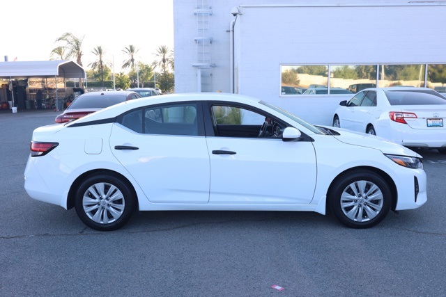 2024 Nissan Sentra S photo 2