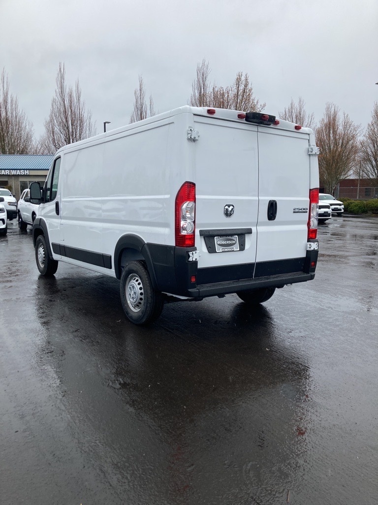 2024 Ram ProMaster 2500 photo 3