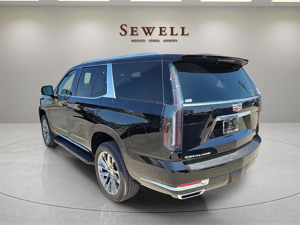 2025 Cadillac Escalade Luxury photo 3