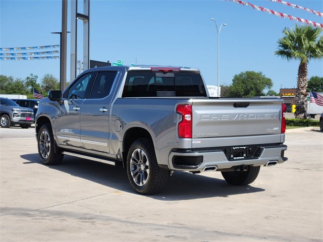 2025 Chevrolet Silverado 1500 High Country photo 4