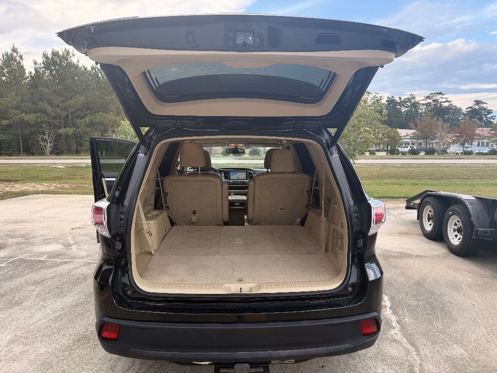 2014 Toyota Highlander XLE photo 4