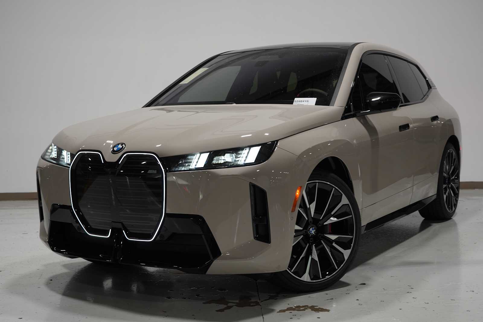 2026 BMW iX M70
