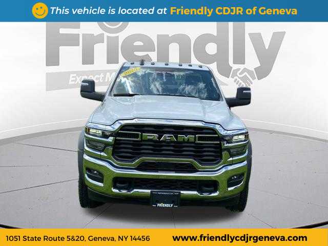 2025 Ram 5500 Tradesman photo 2