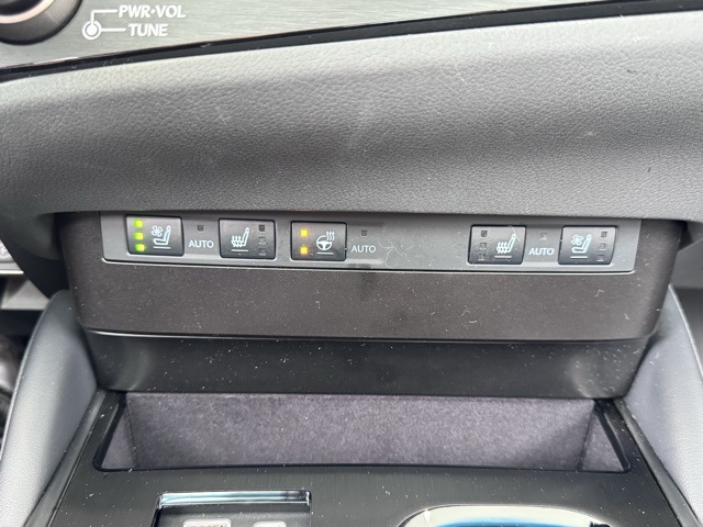 2025 Lexus ES 350 photo 29