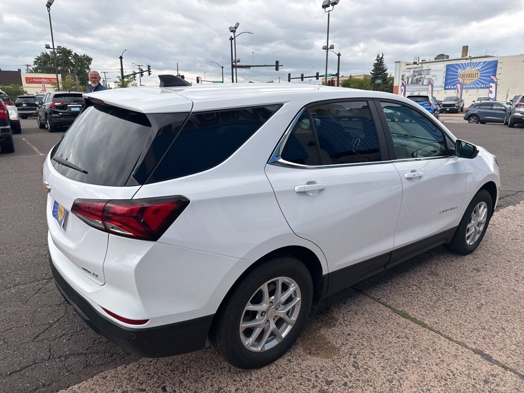 2024 Chevrolet Equinox LT photo 6