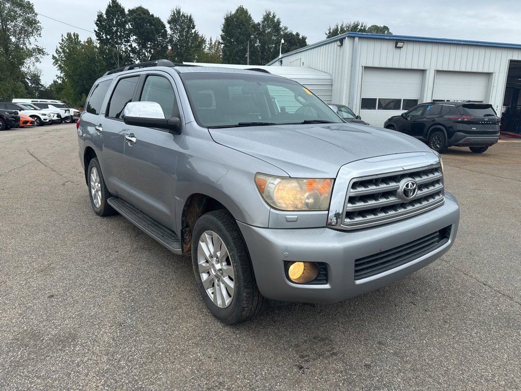 2013 Toyota Sequoia Platinum photo 3